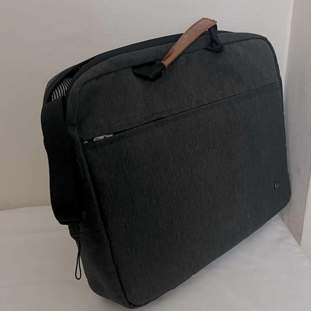 PKG Laptop Bag L